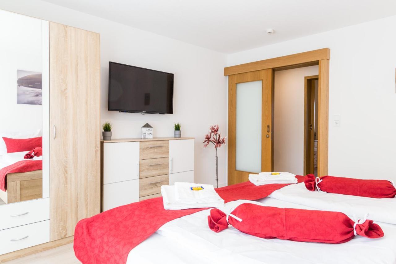 Apartment Eastside Mit 3 Zimmern Fur Bis Zu 5 Personen Mit Balkon Фридрихсхафен Экстерьер фото